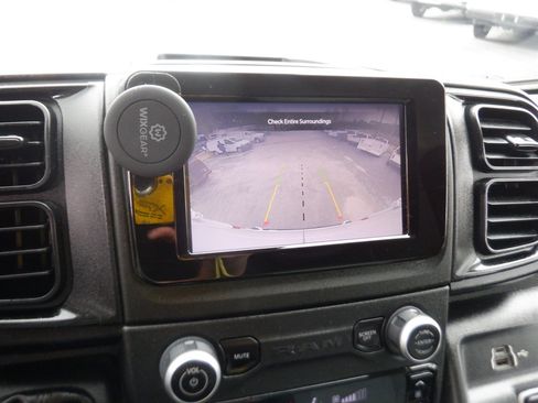 Used 2023 RAM ProMaster 2500 FWD image 14