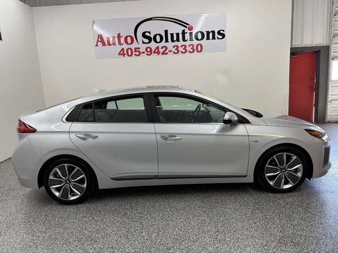 Used 2019 Hyundai Ioniq Limited w/ Ultimate Package 02 image 8