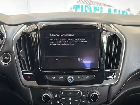 Used 2021 Chevrolet Traverse LT FWD image 20