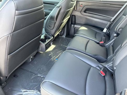 New 2026 Honda Odyssey Touring image 16
