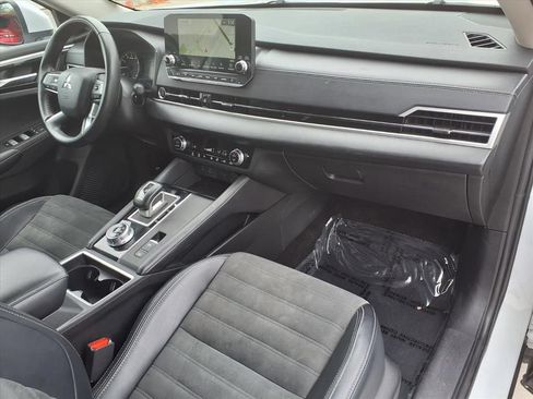 Used 2024 Mitsubishi Outlander Ralliart AWD/4WD image 8