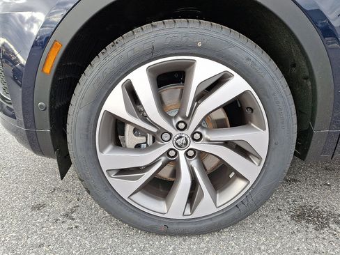 New 2024 Jaguar E-PACE R-Dynamic SE AWD/4WD image 7