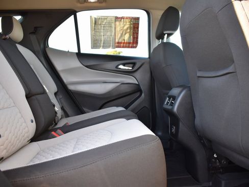 Used 2020 Chevrolet Equinox LT image 9