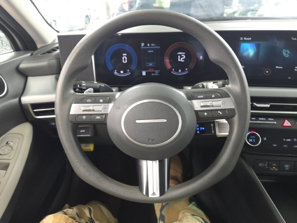 Used 2025 Hyundai Sonata SEL FWD image 3