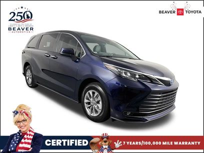 Used 2025 Toyota Sienna XLE