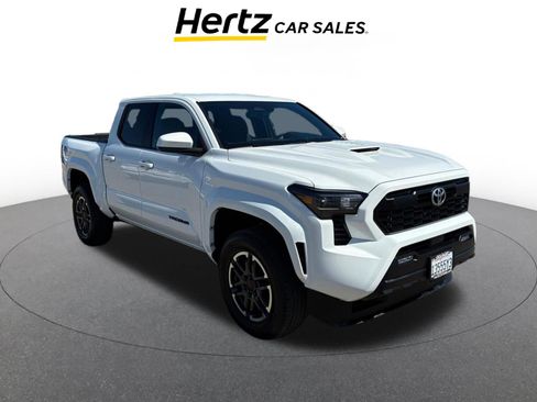 Used 2024 Toyota Tacoma TRD Sport image 1