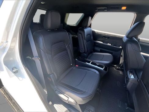 Used 2025 Nissan Pathfinder Rock Creek AWD/4WD image 20
