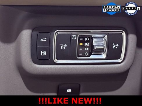 Used 2025 Lincoln Nautilus Premier w/ Equipment Group 102A image 25