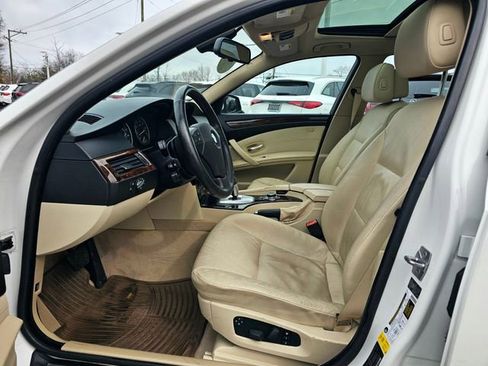 Used 2010 BMW 528i xDrive Sedan image 17