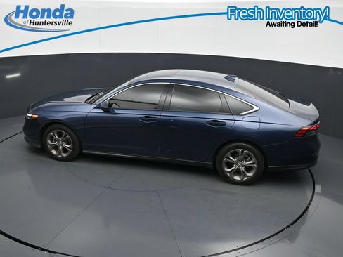 Used 2023 Honda Accord EX image 18