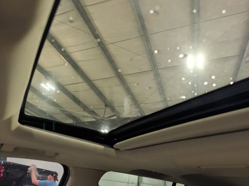 Used 2020 Cadillac Escalade ESV Luxury image 14