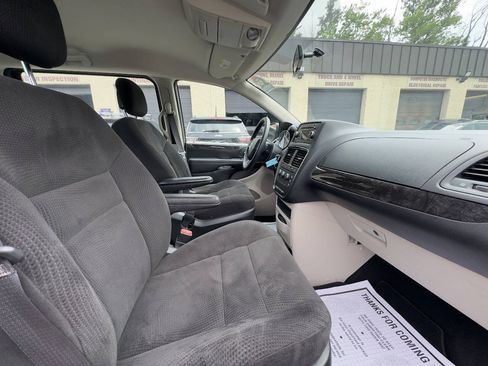 Used 2014 Dodge Grand Caravan American Value Package FWD image 15