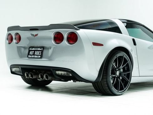 Used 2012 Chevrolet Corvette Grand Sport w/ 2LT Preferred Equipment Group RWD image 14