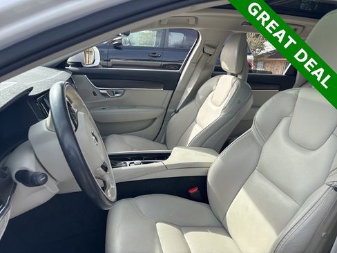 Used 2018 Volvo V90 T5 Cross Country w/ Convenience Package image 12