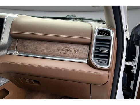 Used 2022 RAM 1500 Limited AWD/4WD image 18