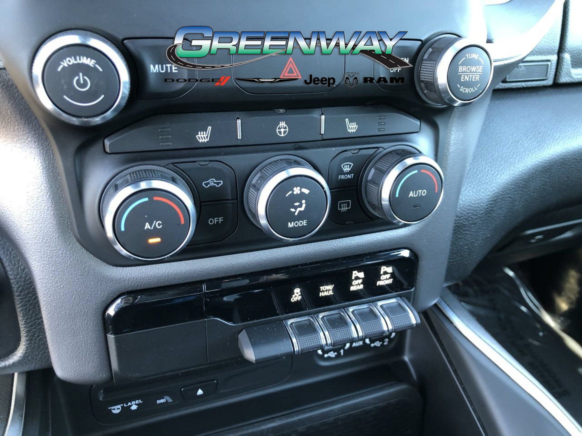 Used 2019 RAM 1500 Big Horn AWD/4WD image 19