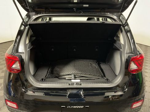 New 2026 Hyundai Venue SE image 15
