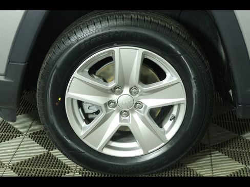 Used 2022 Jeep Compass Latitude w/ Convenience Group AWD/4WD image 8
