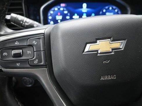 Used 2024 Chevrolet Silverado 2500 LT AWD/4WD image 25