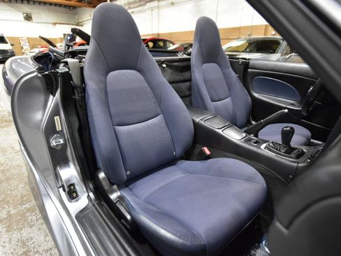Used 2003 MAZDA MX-5 Miata Shinsen RWD image 32