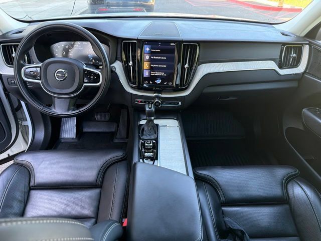 Used 2021 Volvo XC60 T5 Inscription AWD/4WD image 17