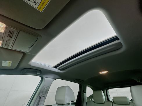 Used 2018 Honda CR-V EX-L image 25