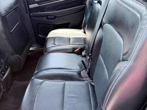 Used 2018 Ford Explorer Limited AWD/4WD image 11