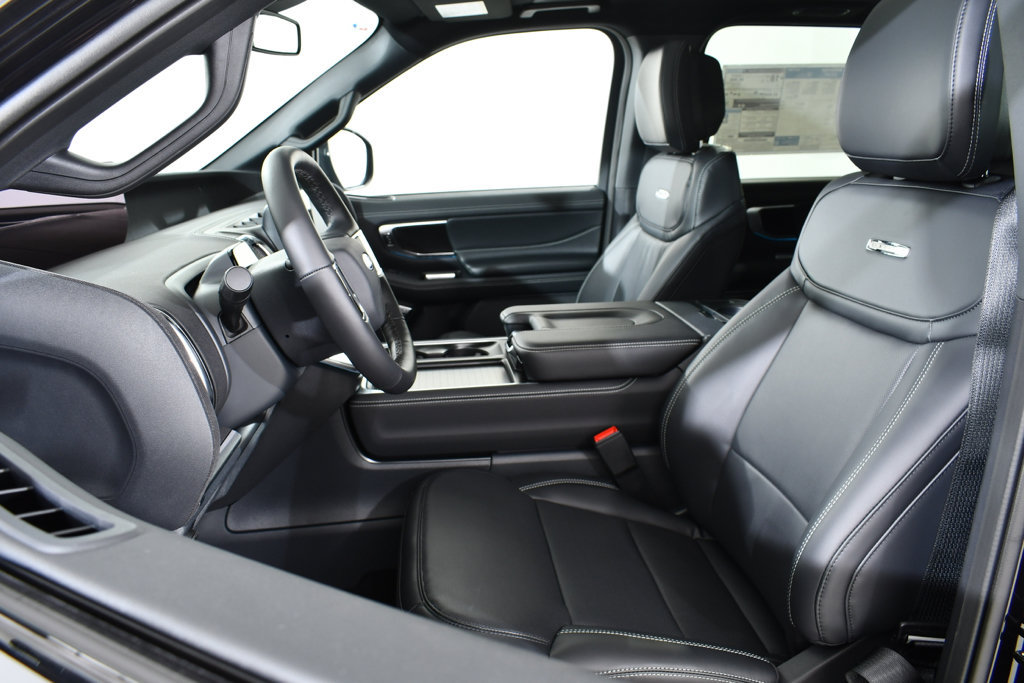 New 2027 Ford Expedition Platinum w/ Stealth Performance Package AWD/4WD image 6
