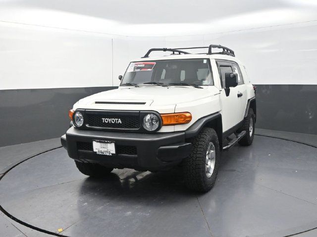 Used 2010 Toyota FJ Cruiser 4WD w/ Convenience Pkg image 6