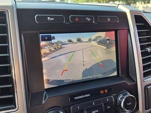 Used 2020 Ford F250 Lariat AWD/4WD image 24