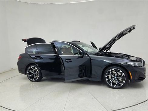Used 2025 BMW 330i xDrive Sedan image 71