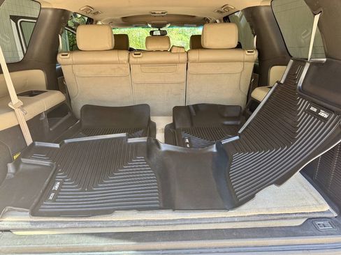 Used 2008 Toyota Sequoia SR5 w/ Leather Seat Pkg AWD/4WD image 15