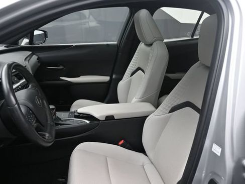 Used 2020 Lexus UX 200 w/ Premium Package FWD image 18