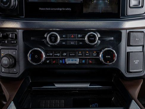 Used 2025 Ford F250 King Ranch AWD/4WD image 28