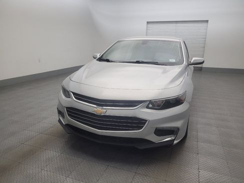 Used 2018 Chevrolet Malibu LT FWD image 15