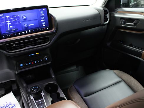 Used 2025 Ford Bronco Sport Outer Banks w/ Outer Banks Tech Package+ image 19