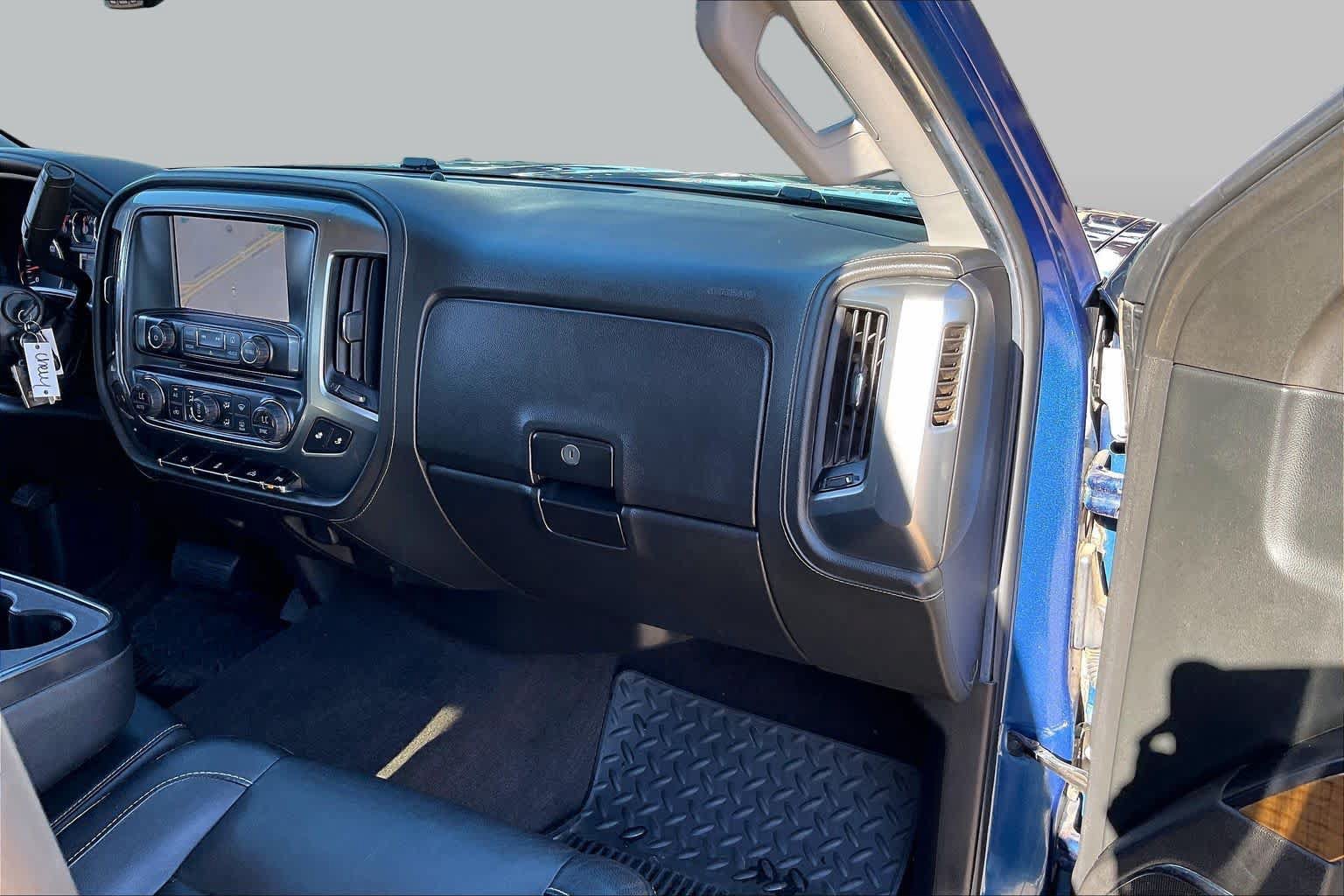 Used 2015 Chevrolet Silverado 1500 LTZ w/ LTZ Plus Package AWD/4WD image 18