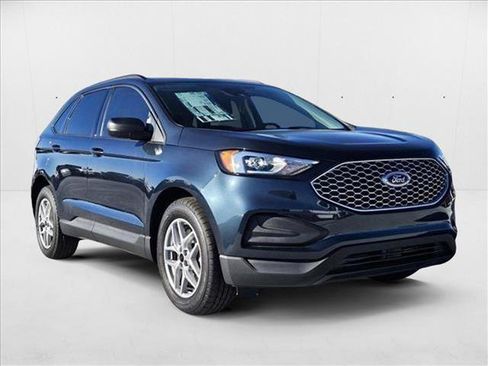 New 2024 Ford Edge SE image 7