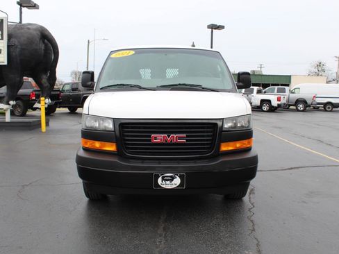 Used 2021 GMC Savana 2500 RWD image 2