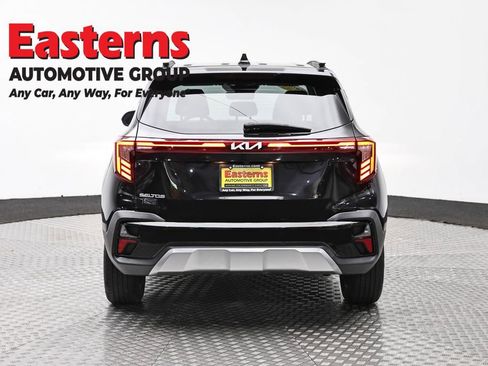 Used 2025 Kia Seltos S FWD image 6