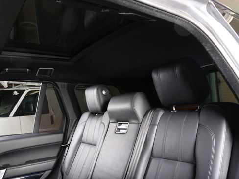 Used 2017 Land Rover Range Rover HSE image 60
