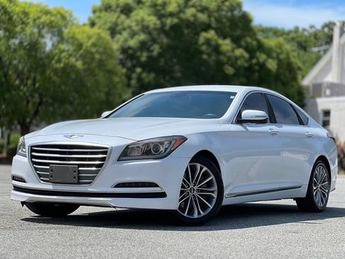Used 2016 Hyundai Genesis 3.8 RWD image 1