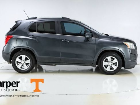 Used 2016 Chevrolet Trax LT FWD image 10