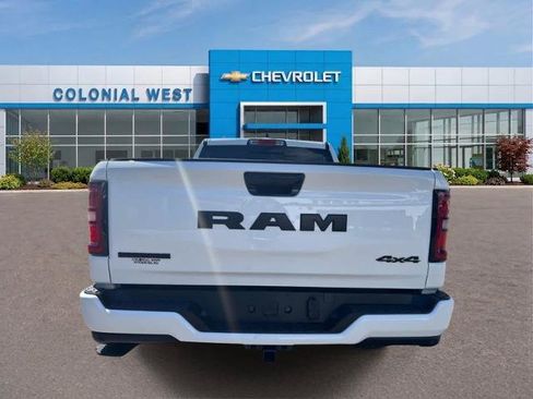 Used 2025 RAM 1500 Big Horn AWD/4WD image 7