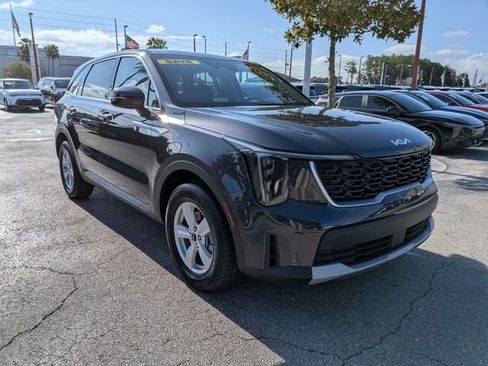 New 2026 Kia Sorento LX FWD image 8
