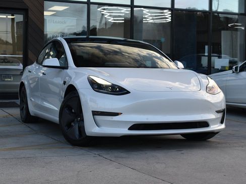 Used 2022 Tesla Model 3 Long Range image 18