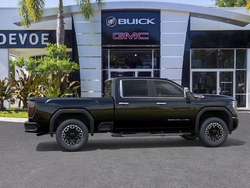 New 2026 GMC Sierra 2500 Denali w/ Denali Reserve Package AWD/4WD image 5