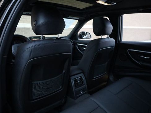 Used 2018 BMW 330e image 15