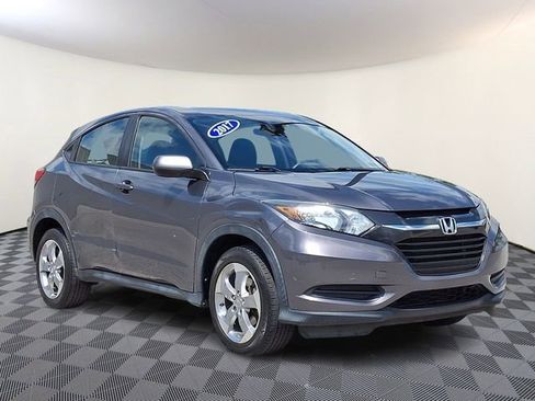 Used 2017 Honda HR-V LX image 1