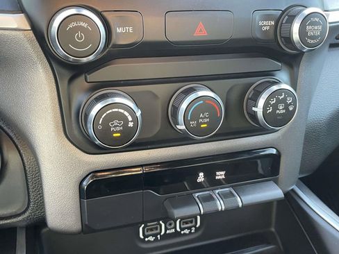 Used 2020 RAM 1500 Big Horn RWD image 19
